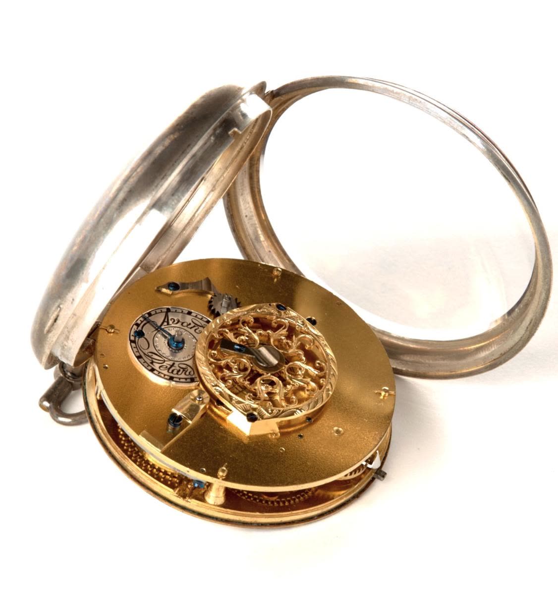 The case is polished silver (MIH I-465)