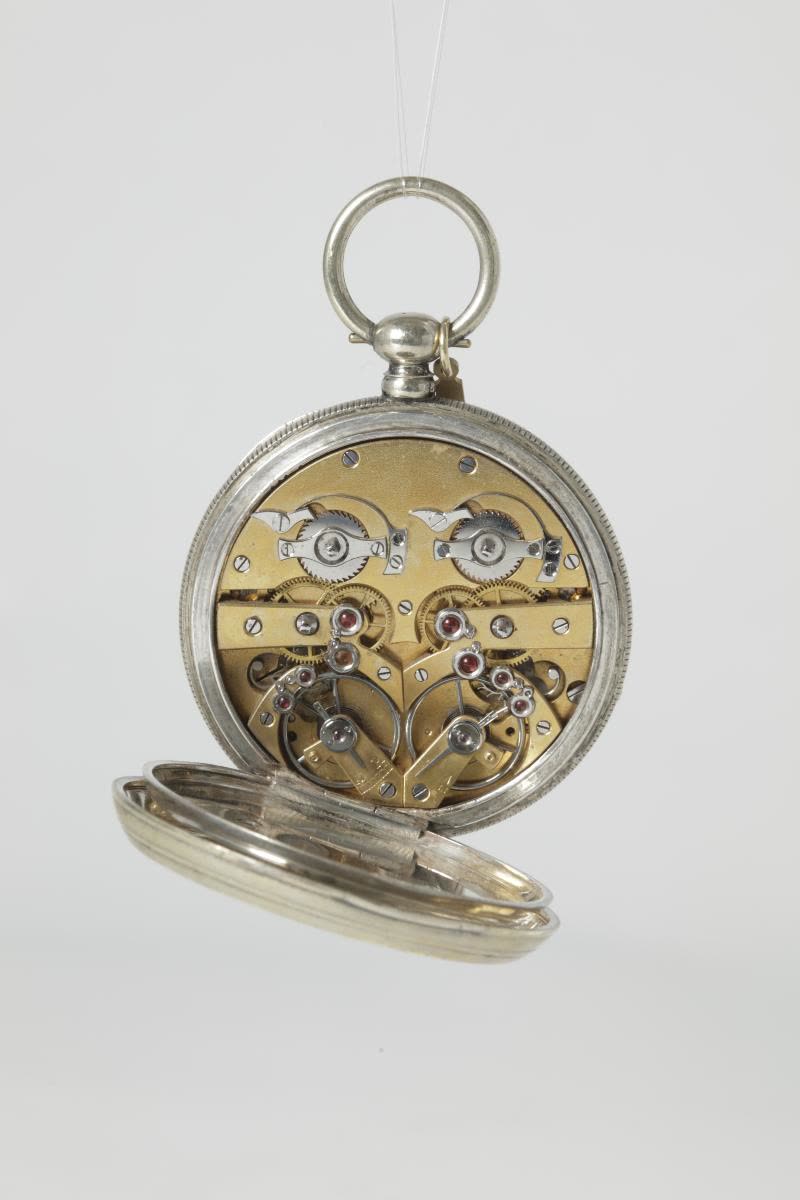 Watch with two movements (MIH I-212)