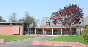 Musée de l'Horlogerie de Saint-Nicolas-d'Aliermont — lead image of the Wikipedia article “Musée de l'Horlogerie de Saint-Nicolas-d'Aliermont”