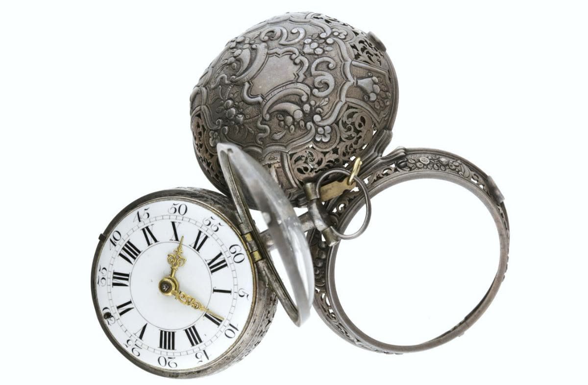 Pocket watch with silver double case and repeater (MIH I-33)