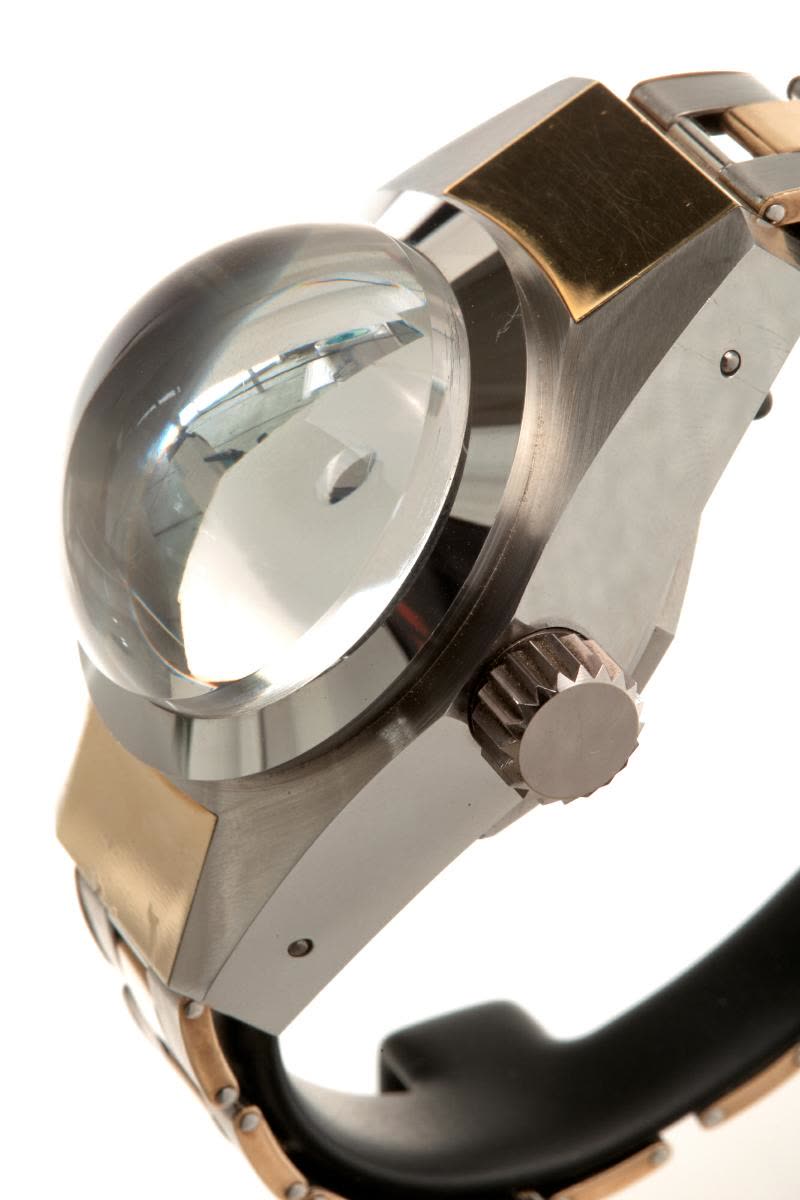 Montre-bracelet étanche automatique (MIH I-554)