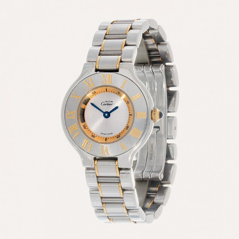 Front view of the Cartier Must de Cartier 21 watch showing the dial, hands, and bezel with Roman numerals.
