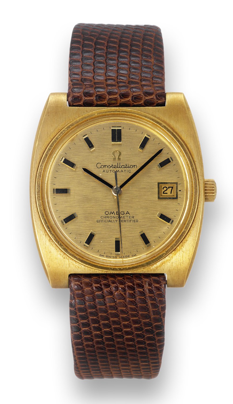 Front view of the 18K yellow gold Omega Constellation automatic watch.
