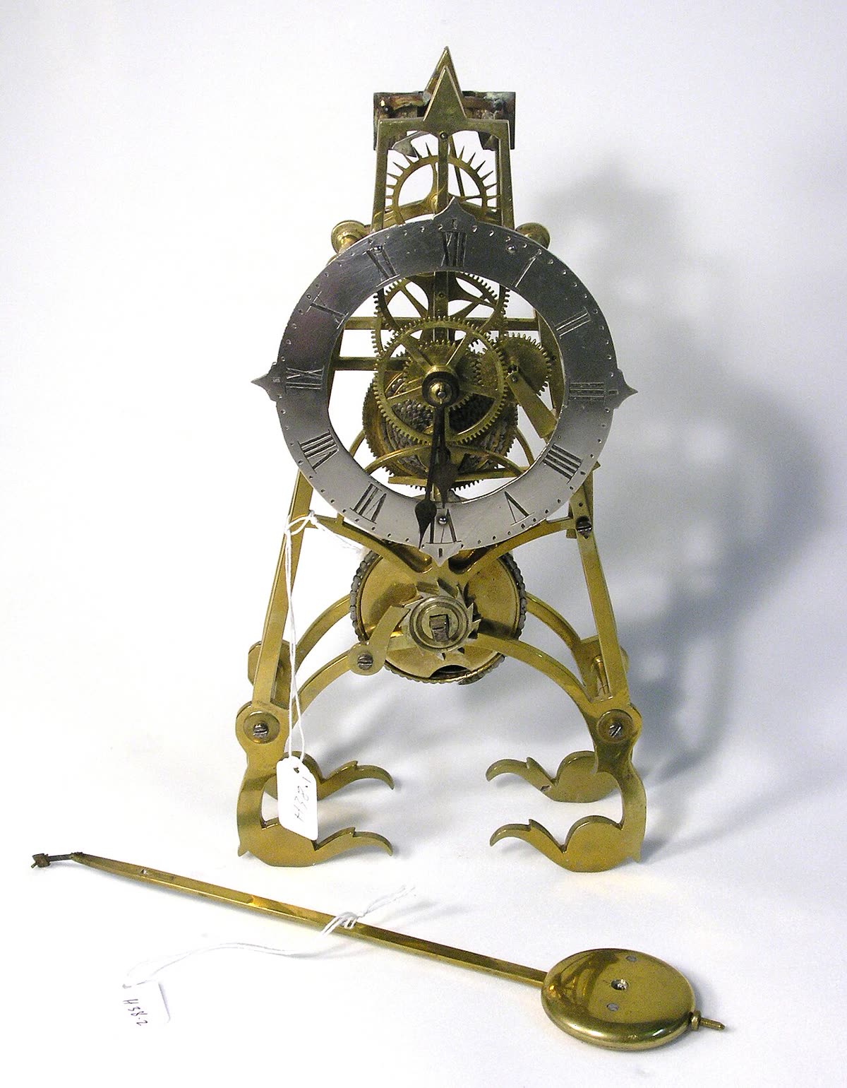 Clock, skeleton (AM 2583-1)