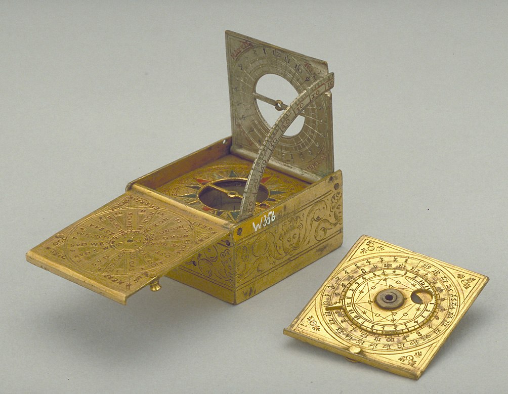 Astronomical compendium by Tobias Klieber, 1595, showing the equinoctial dial and the underside of the sliding nocturnal plate.