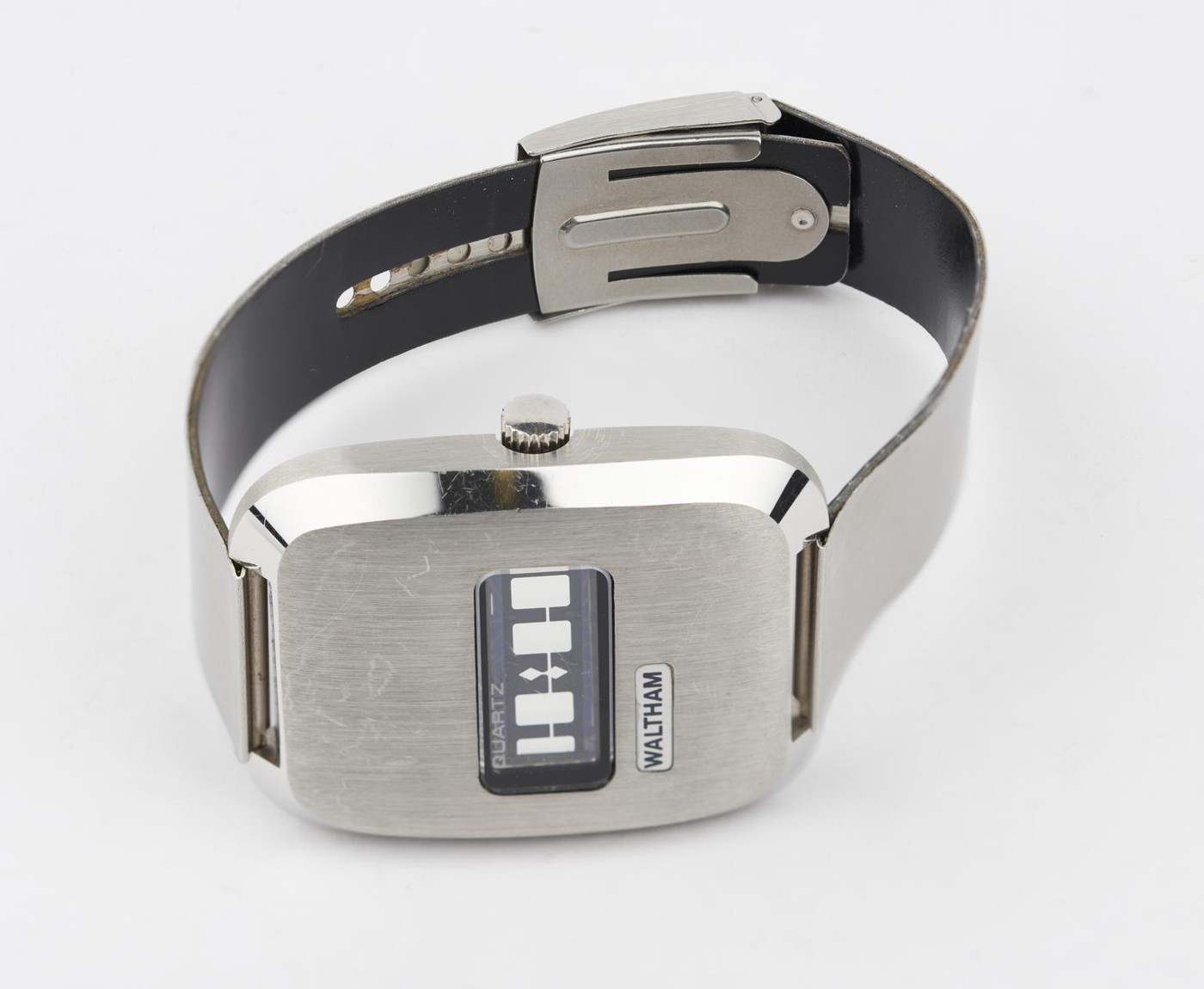 Waltham International LCD watch, 1976-464