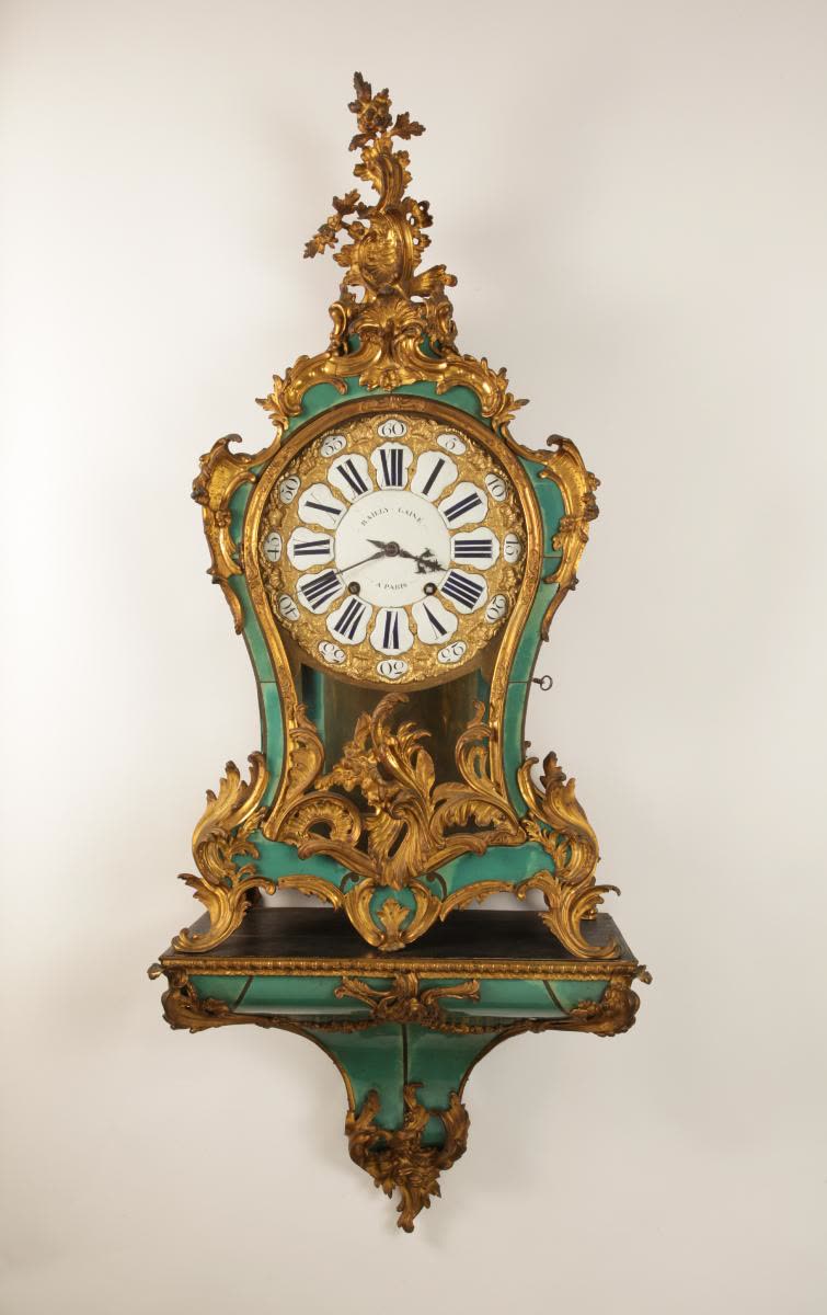 French Louis XV-style clock in green horn (MIH IV-957)
