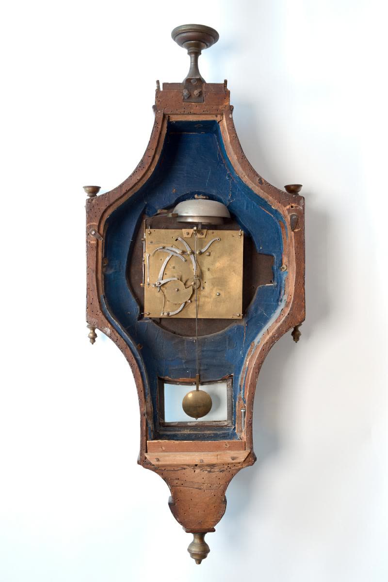 Neuchâtel clock in Directoire style, late 18th century (MIH IV-24)