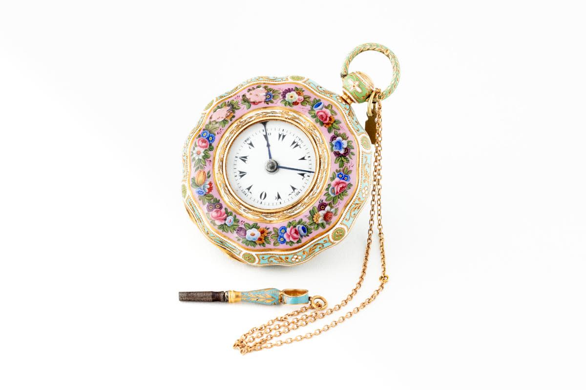 Montre émaillée destinée au marché turc (MIH I-1192)