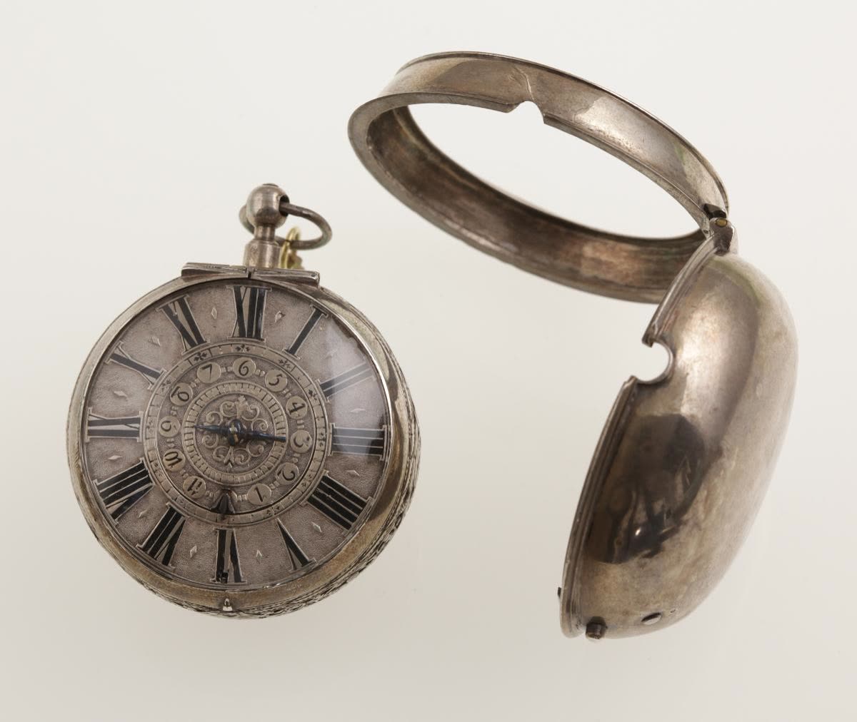 Round alarm watch (MIH I-569)
