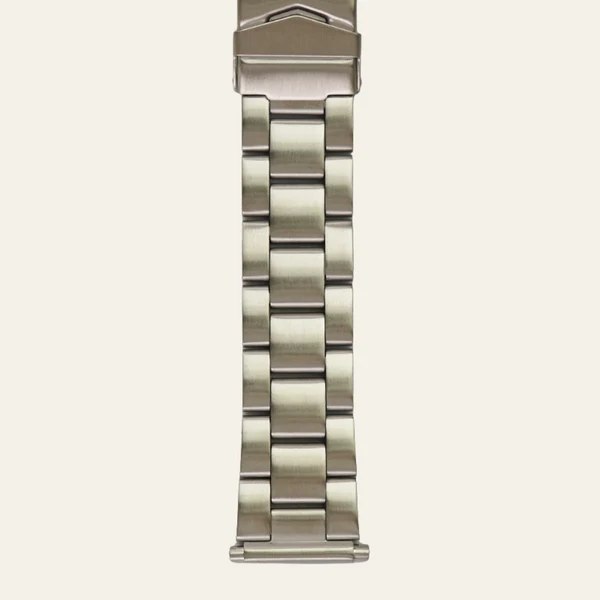 Top view of Hadley Roma MB5916W satin stainless steel watch bracelet links and clasp