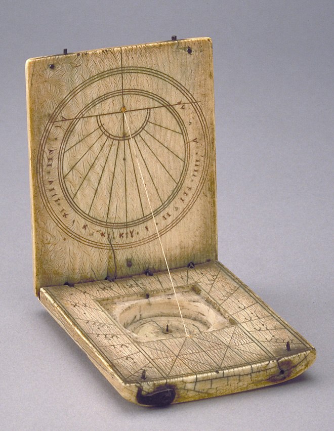 Nuremberg diptych sundial showing the internal dials and the empty compass well.