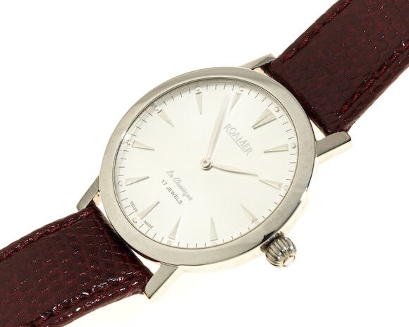 Dial and case of the Roamer La Classique manual wind wristwatch