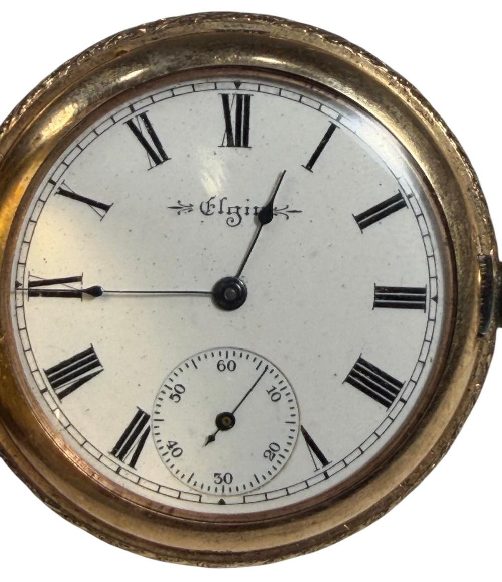 Dial and bezel of the Elgin pocket watch