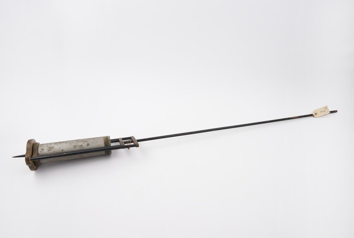 Wooden model of a mercury compensated pendulum by Watkins & Hill, 1829