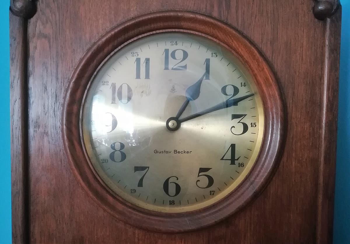 Gustav Becker clock in UM Poznan (1)