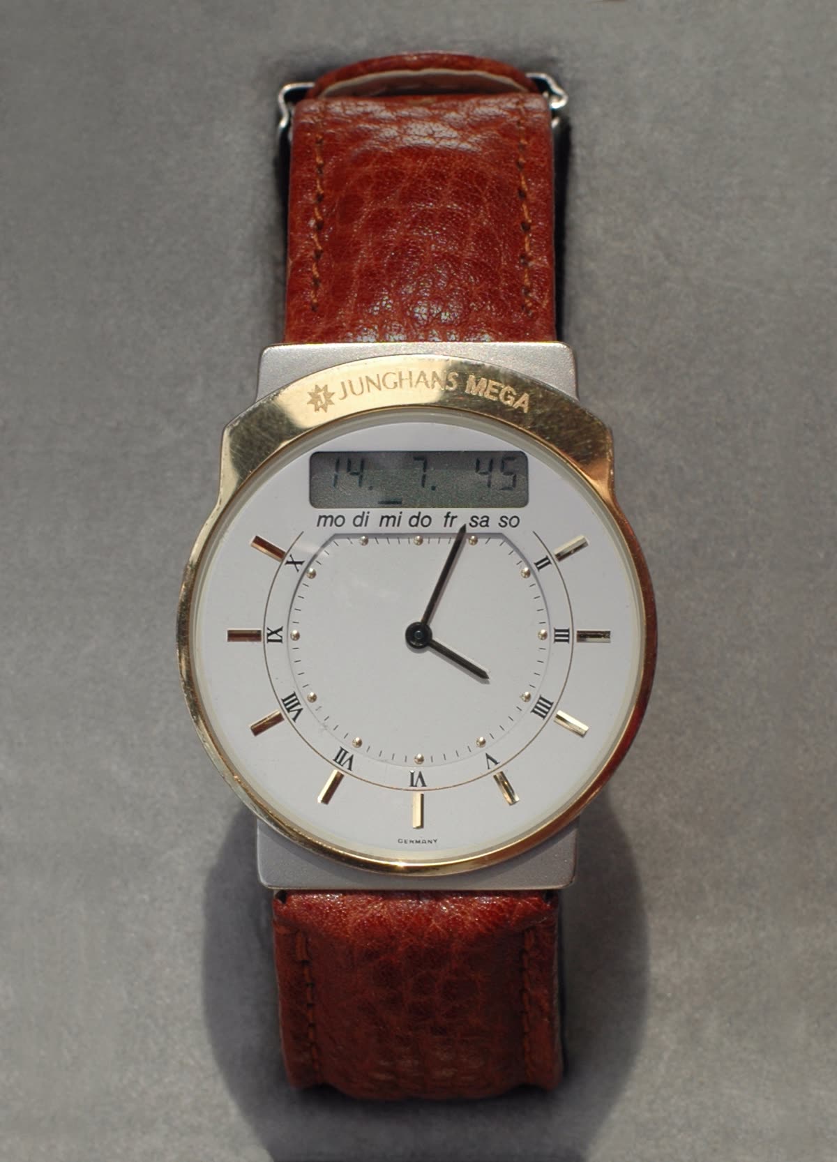Junghans Mega