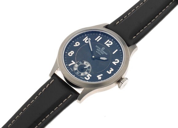 Revue Thommen Airspeed XLarge wristwatch with dark dial and black leather strap
