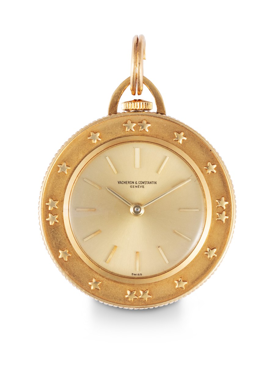 Dial and bezel view of the 18k yellow gold Vacheron Constantin reference 7945 pocket watch
