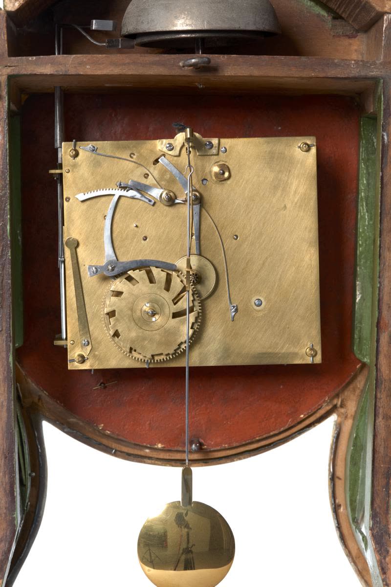 Neuchâtel pendulum clock in Louis XVI style, medium model (MIH IV-23)