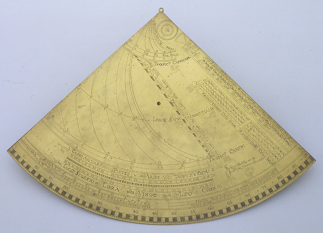 Obverse face of the brass quadrant by Robert Dudley, 1597.