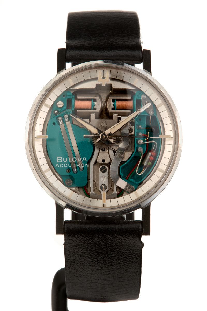 Electronic watch with tuning fork (MIH I-1542)