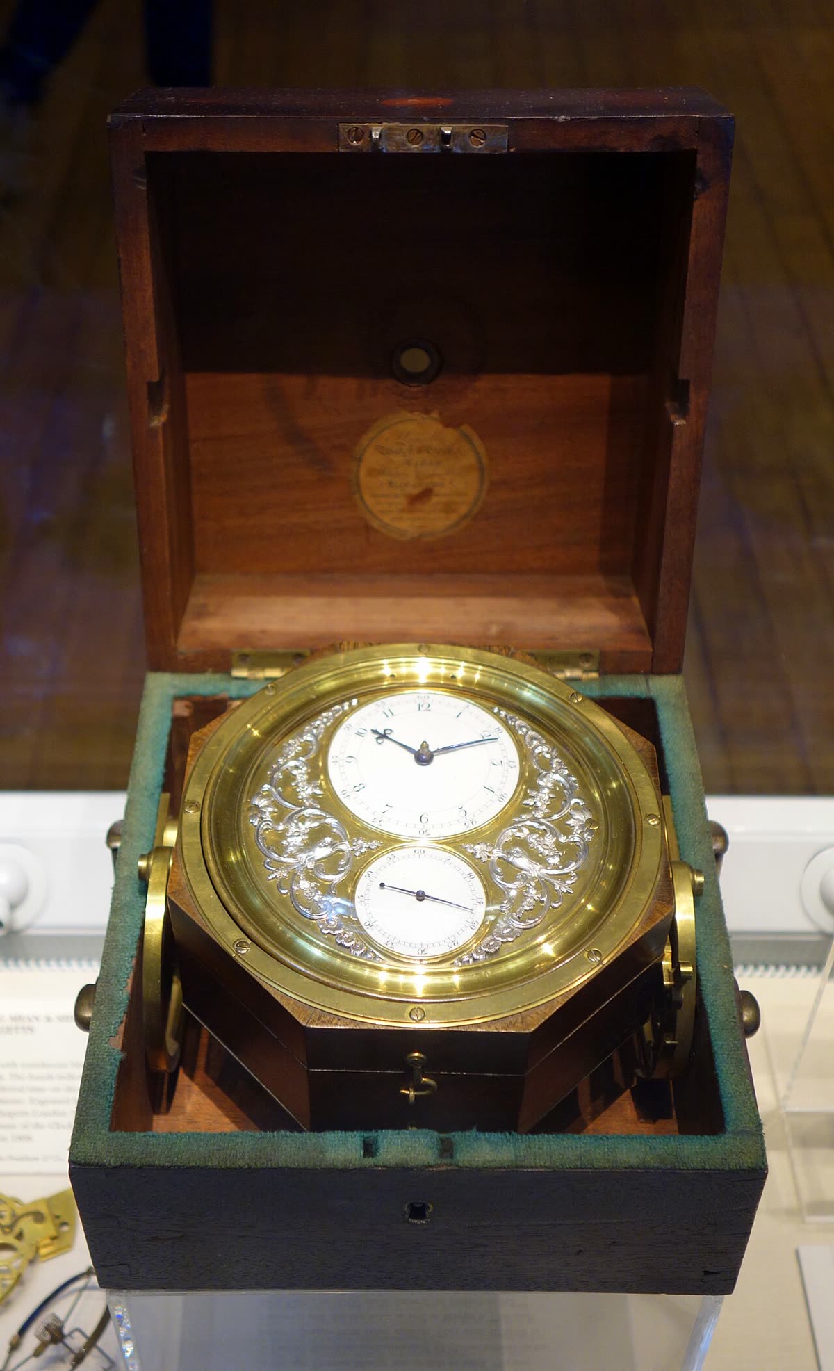Marine chronometer no. 7 by Howells & Pennington for Thomas Mudge Junior, London, 1795 - Clockmakers' Museum - London, UK - DSC05417