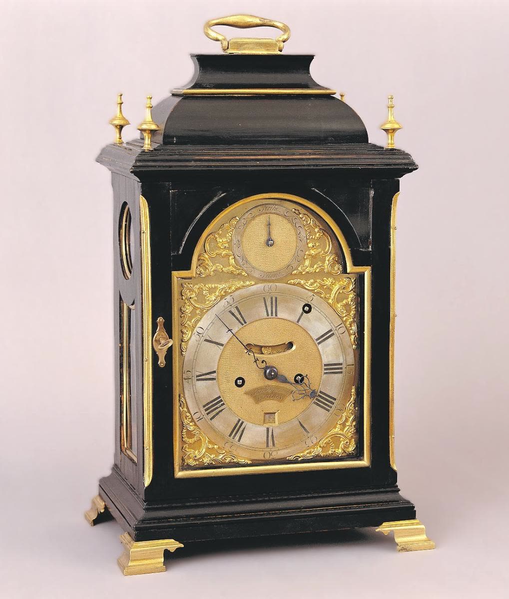 Clock of the “Bracket clock” type (MIH IV-388)